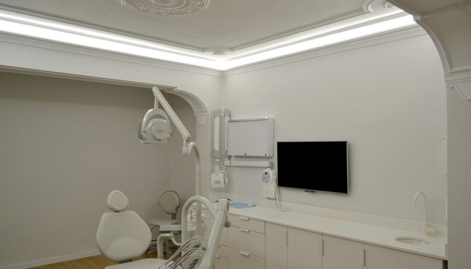 Dental Clinic Carlos Aviñó - Good Work Internacional